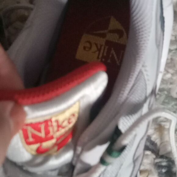 Nike Airmax 11.5   - Picture 3 of 5